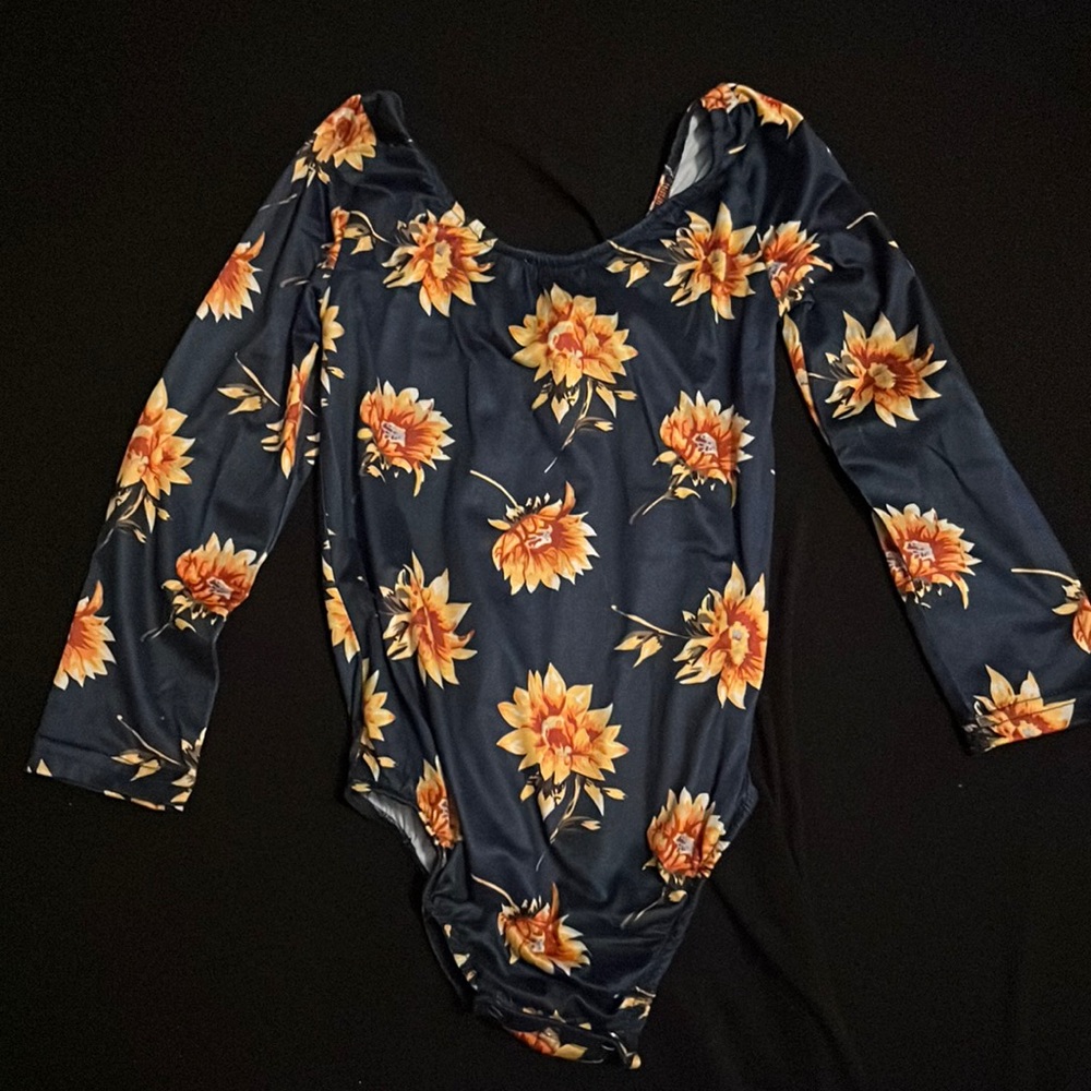 Baileys blossoms Sunflower 🌻 bodysuit 4t